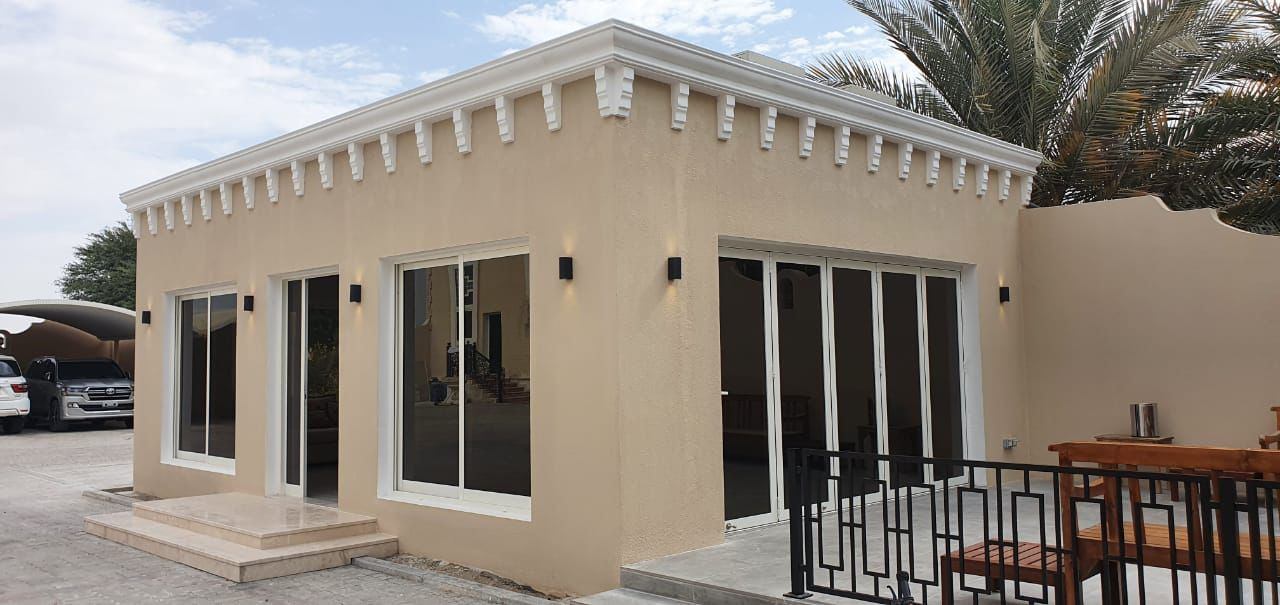 Glass and aluminium works Umm Al Quwain - Zealcon